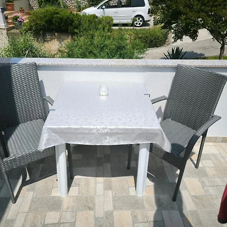 Nina Apartament