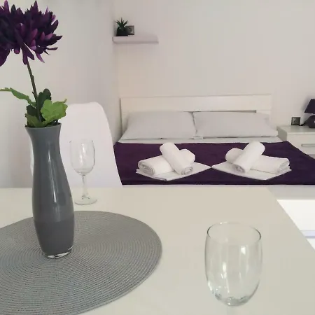 Nina Apartament